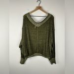 We The Free  Oversized Relaxed Moss South Side Thermal Top Women’s Sz M Photo 3