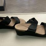 Crocs  Black and Cream Minimalist Sandals 6 M perfect shape Photo 0