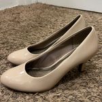 Beige Heels Tan Size 6.5 Photo 0