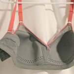 Warner's Bra WireFree Contour Bra 34 D Mesh Graphite Gray Soft & Adjustable Photo 2