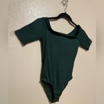 Ambiance Dark Green Off Photo 2