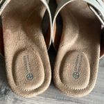 Giani Bernini  Memory Foam Rilleyy Gold Detail Velcro Strap Sandal NWOT Size 9 Photo 2