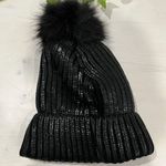 Winter hat Black Ribbed Knit Beanie with Faux Fur Pom Pom brand new Go & Go‎ Photo 0