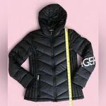 Tommy Hilfiger  Black Puffer Jacket Womens S Quilted Hooded Packable Winter. Photo 6