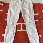Old Navy  White Distressed Skinny Jeans Photo 0