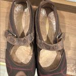 Jambu Brown and Red Sandals with Adjustable Strap Photo 9