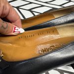 Salvatore Ferragamo  black leather pumps size 7.5 Photo 2