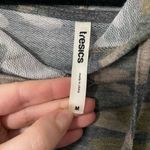 Tresics  Camouflage Long Sleeve Hooded Cropped Top Photo 3