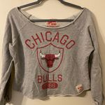 Women's Sportiqe Gray Cropped Round Neck Chicago Bulls Long Sleeve Tee Small Photo 0