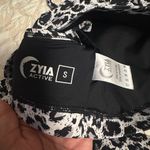 Zyia   Set Monochrome Animal Print Leggings Photo 4