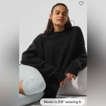 Alo Yoga  NWT Unisex Wool Cashmere New Class Crewneck Sweater Black Size L Photo 4