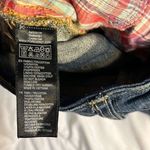 Forever 21 Denim Shorts Size 30 waist Inches. Stretchy waist Photo 5