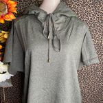 Doe & Rae ✅3/$30✅ NWT  Olive Green Marble Lace-Up Neck Short Sleeve Hooded Top | LARGE | Photo 5