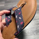 Tommy Bahama  Flip Flops Womens Size 7 Navy Red Paisley Thong Sandals Beach Photo 6