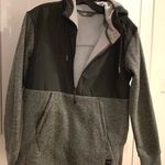 The North Face Half Zip Pull Over  Photo 0