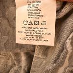 O'Neill NWOT Gray and White Patterned Flare Leggings Photo 4