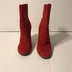Guess  red suede ankle boots block heel zip up size 7 M Photo 3