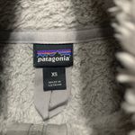 Patagonia  gray fuzzy fleece xs Photo 2
