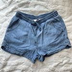 Universal Threads Flowy jean shorts Photo 0
