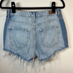 Garage  Womens Two Tone Festival 3" Jean Shorts Medium Blue Denim Cut Off Size 28 Photo 6