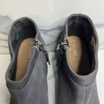 Toms Wmn Gray Suede Closet Staple Side Zip Stacked Heel Loren Ankle Boots Sz 8.5 Photo 2