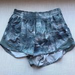 Lululemon Hotty Hot Short Long 4"
Azurite Mint Tint Multi / Mystic Green 8 tall Photo 2