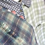 American Eagle  Women’s Cropped Distressed Plaid Long sleeve Flannel Photo 4