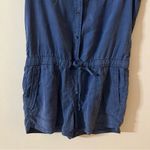 Vineyard Vines Blue Cargo Romper Size 6. Good condition. Cinches at the waist. 6 Photo 3