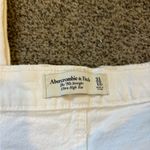 Abercrombie & Fitch Abercrombie 90’s Straight High Rise Jeans Photo 2