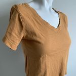 Athleta size XS beige cropped V-neck Photo 1