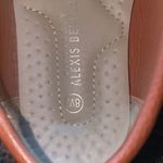 ✨ Comfort by Alexis Bendel Wide Width Loafer Flats✨ Orange Size 8 Photo 5