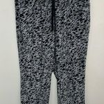 LuLaRoe Cozy Women’s Velour Capri Pants Size 1X Photo 1
