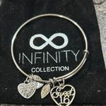 infinity  collection Silver Charm Bracelet, Sweet 16, New in dust cover Photo 0