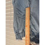 American Eagle NEW  Denim Relaxed Mom Jogger Sz 0‎ Medium Wash Cargo High Rise Photo 5