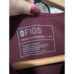 FIGS Medical Scrub Set Catarina Top Zamora Jogger Burgundy Size XS Womens Photo 3