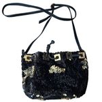 Retro style Sequin bucket bag in black and gold with pull closing inside lined Photo 0