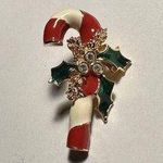 Avon Tack Lapel Pin Gold Tone Enamel Candy Cane Rhinestone Christmas Holiday Photo 0