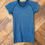 Lululemon Swiftly Tech Short Sleeve 2.0 Photo 0