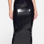 SKIMS Vinyl Skirt Photo 6