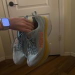 Hoka Bondi 8 Shoes Photo 1
