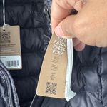 Patagonia  Women's Puffer Jacket New with Tags. Logo embroidered. Size S. Winter Photo 4