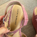 Lucky Brand  Women's Carlisha Wedge flatform Strappy Sandal size 9.5 pink Photo 9