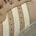 Adidas basketball cream and beige leather sneakers, sz 8 women’s, NEW! Photo 11