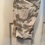 Camo‎ Cargo Style Tapered Leg Pants Size 31 Photo 3