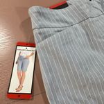 Hilary Radley  Mid Rise Bermuda Photo 1