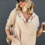 VICI NEW -MINDFUL COTTON POCKETED HENLEY HOODIE - TAUPE Photo 5