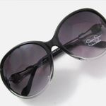 Jessica Simpson  Black Oval Sunglasses Photo 4