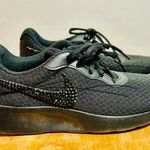 Nike Women's shoes. brand. Size 8.$40. Photo 1