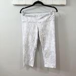 Alo Yoga Alo Airbrush Capri Leggings | Vapor Python | Size M Photo 1