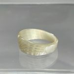 Solid Mother Of Pearl Ring White Photo 2